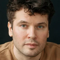 Павел Артемьев