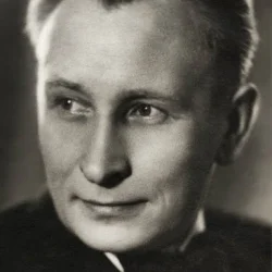 Павел Суханов