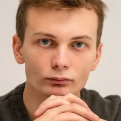 Пётр Алёшичев