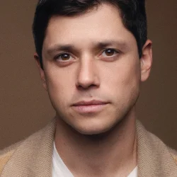 Raviv Ullman