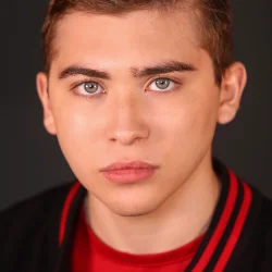 Raymond Ochoa