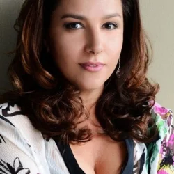 Renata Castro Barbosa