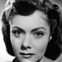 Renée Asherson