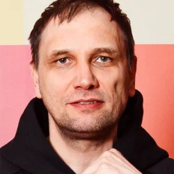 Роман Михайлов