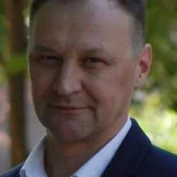 Роман Ухлинов