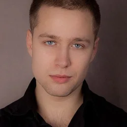 Сергей Николаев