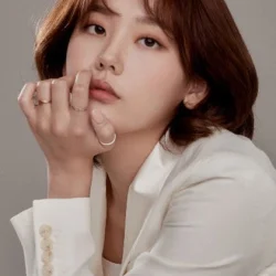 Shim So-young