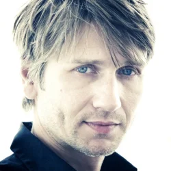Stanislas Merhar