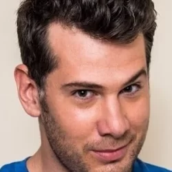 Steven Crowder