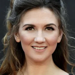 Summer Strallen