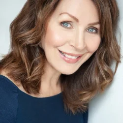 Suzanne Cyr