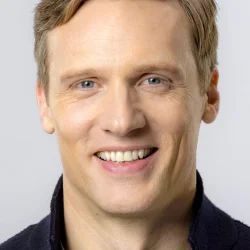 Teddy Sears