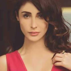 Thanya López