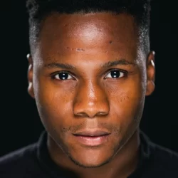 Tobi Bakare
