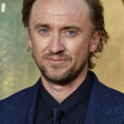 Том Фелтон