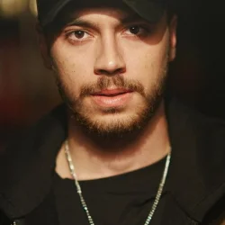 Toprak Kahraman