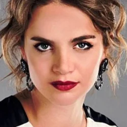 Tuğçe Kazaz