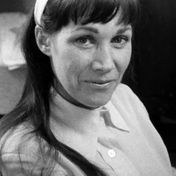 Verna Bloom