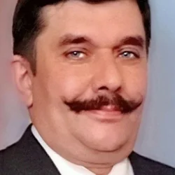Виктор Захаров