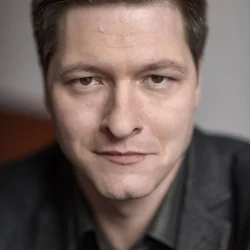 Виталий Бисеров