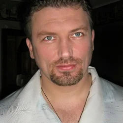 Владимир Иванов