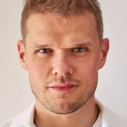 Владимир Яглыч