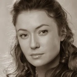 Яна Львова