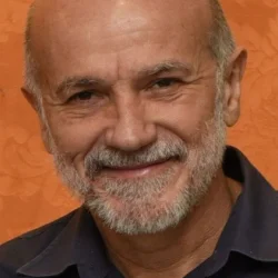 Yashar Zambuzzi