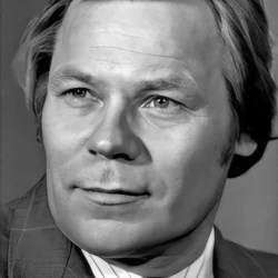 Юрий Оськин