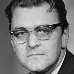 Юрий Яковлев