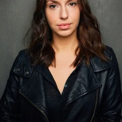 Zoe Kanters