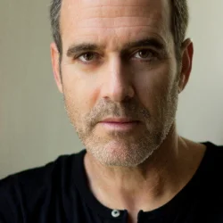 Zohar Strauss