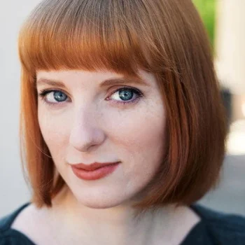 Victoria Fox