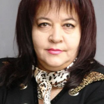 Замира Меликова